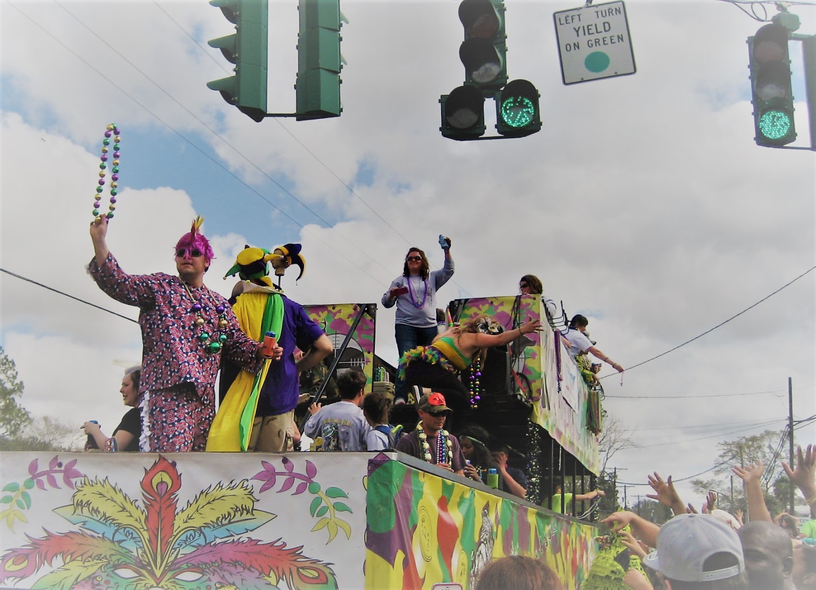 Living Rootless Louisiana My Second Mardi Gras Parade