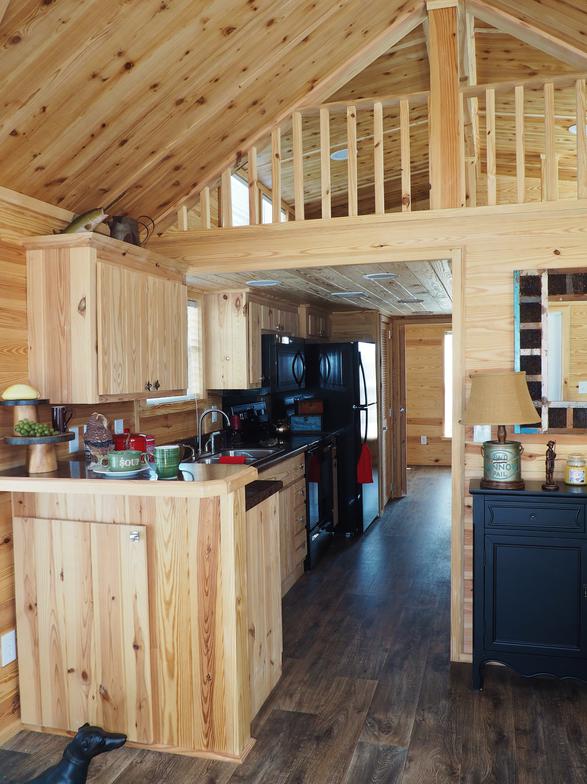Comal Cabin From Rustic River Homes [ TINY HOUSE TOWN ]
