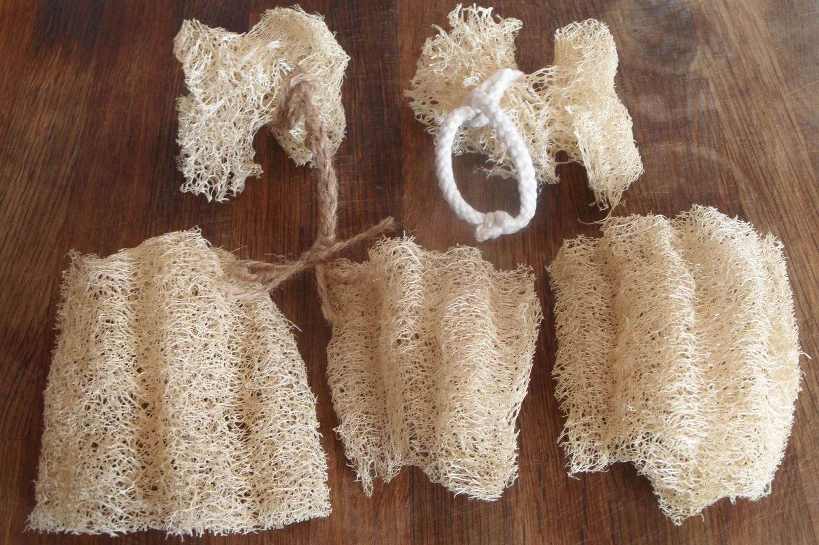 DIY Compostable Loofah Scrubbers