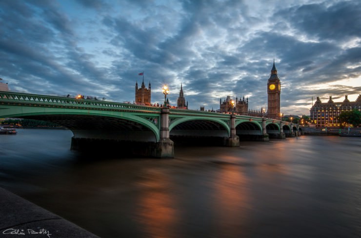 8. Thames River Cruise - Top 10 Things to See and Do in London, England