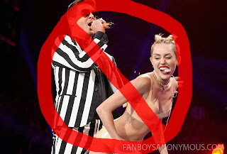 Miley Cyrus and Robin Thicke at VMAs