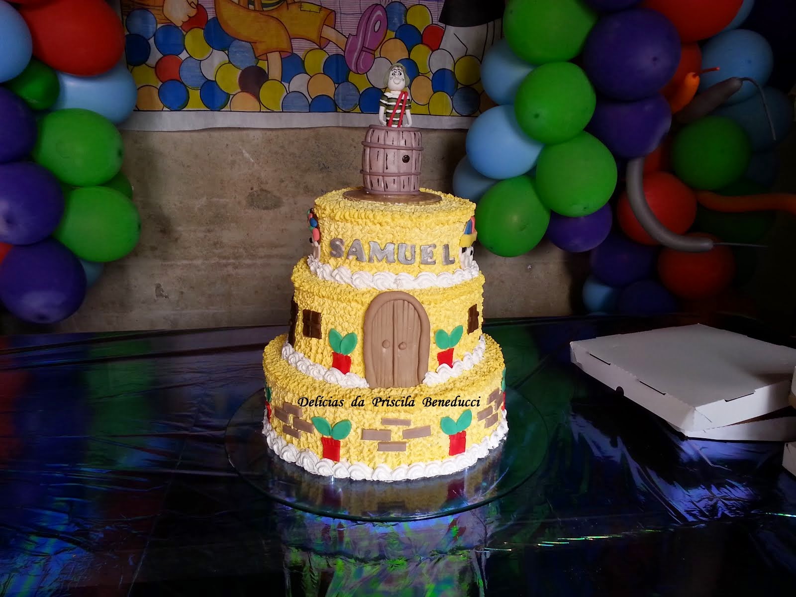 Chaves 100 pessoas Chantilly (c topo de bolo duplo + tema artesanal)