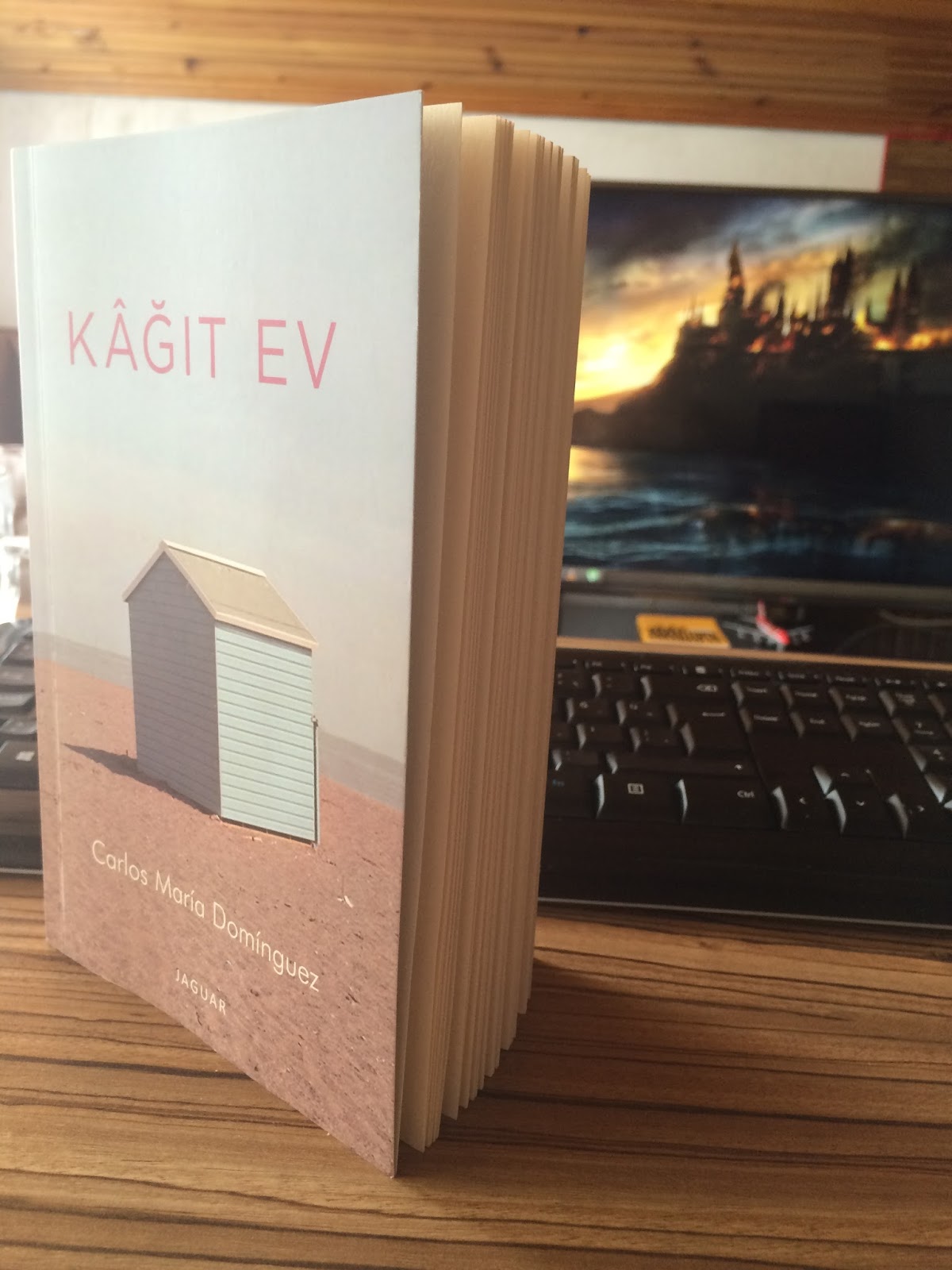 Kağıt Ev Kağıt Ev saat kaçta başlıyor? / Kâğıt ev, işte bu kitap