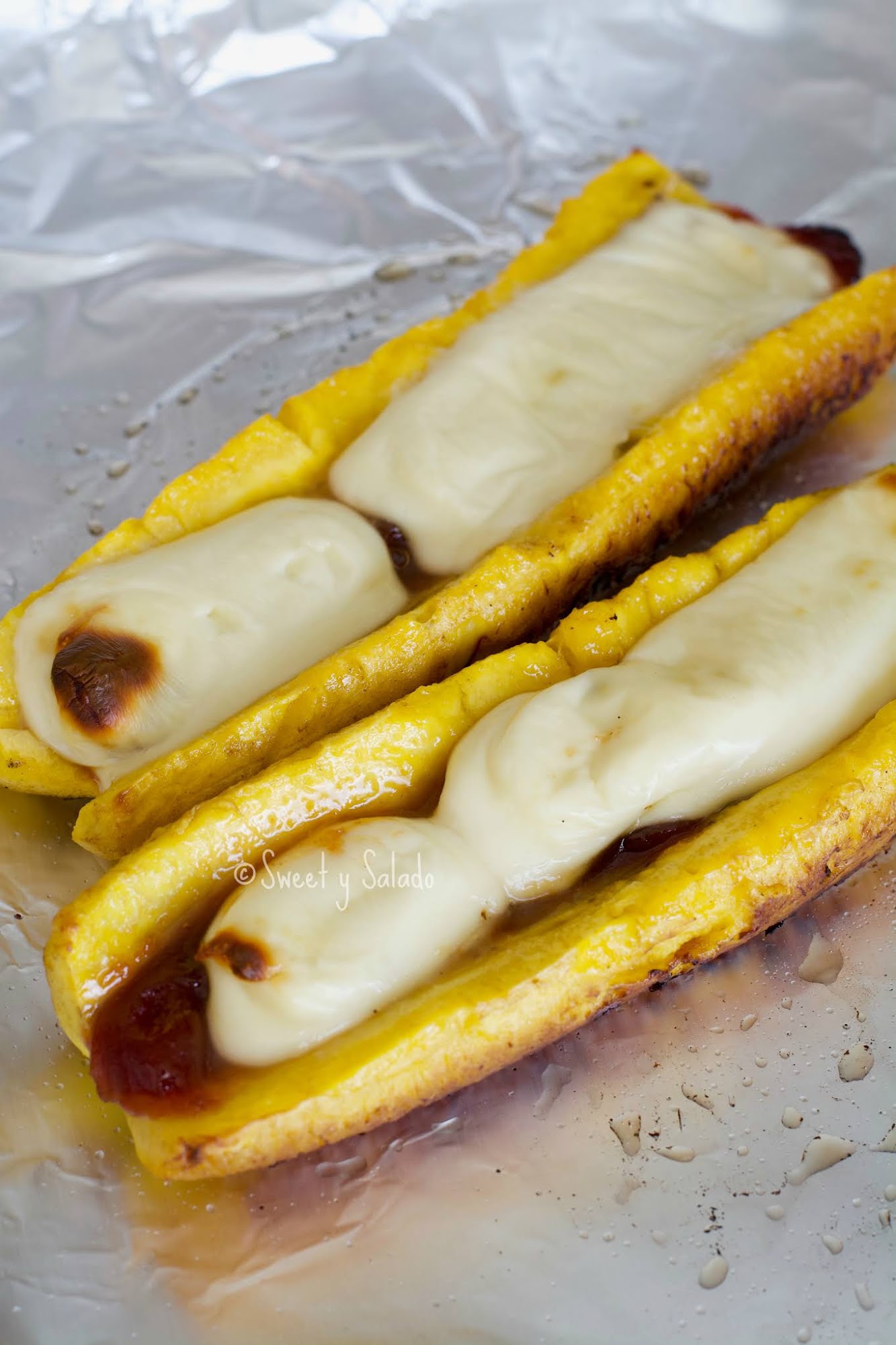 Plátanos Maduros Con Queso y Bocadillo (Pasta de Guayaba)