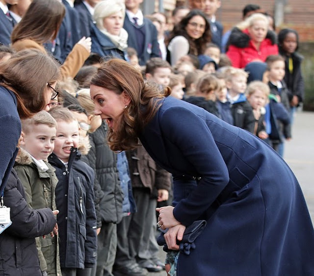Royal Family Around the World: The Duchess Of Cambridge Visits Reach ...