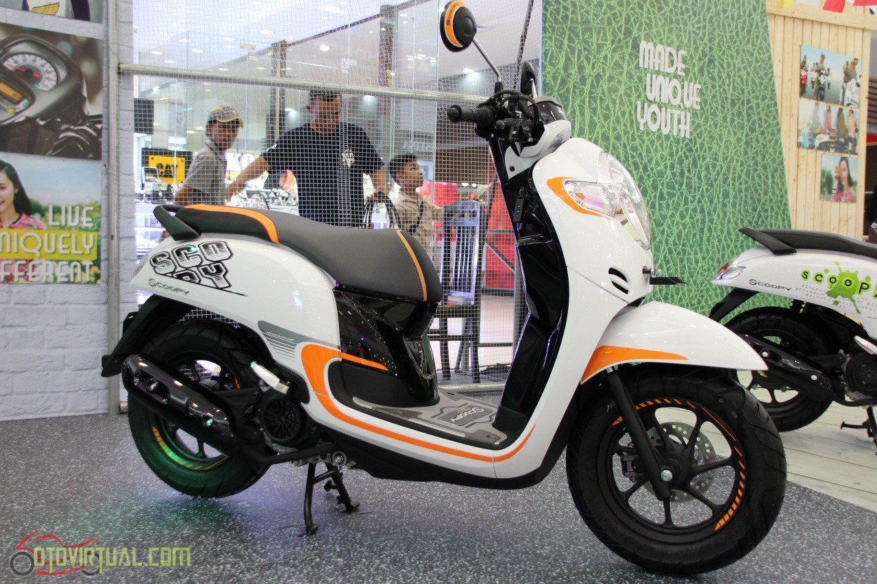 90 Modifikasi Scoopy Warna Cream Kumpulan Modifikasi Motor Scoopy