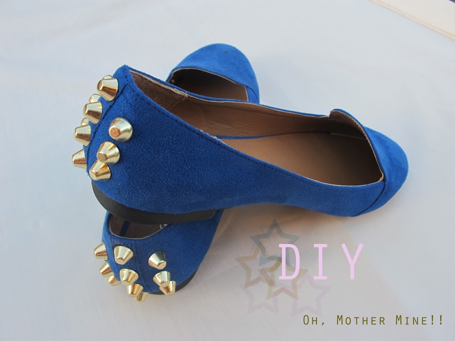 DIY Zapatos tachuelas azul klein / DIY Studded Shoes