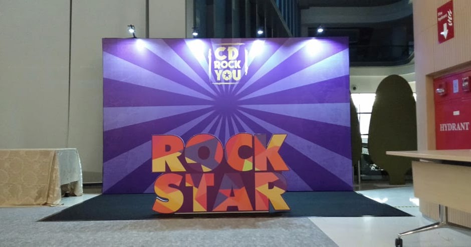 backdrop photo booth event