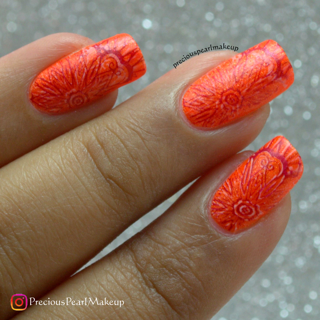 Megz on Instagram: “@chaunlegend did my nails! Matte  neon🍊💅🏾😬#megznails” | Neon nail designs, Fluorescent nails, Neon orange  nails
