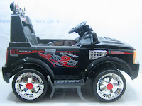 Mobil Mainan Aki DOESTOYS DT888 ROVER dengan 2 Dinamo Motor