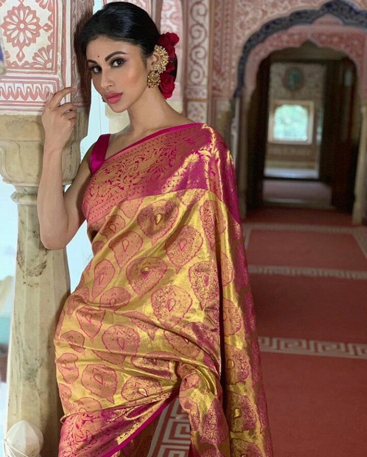 Check these latest pics of Vaani Kapoor and Mouni Roy - Boxofficeindia