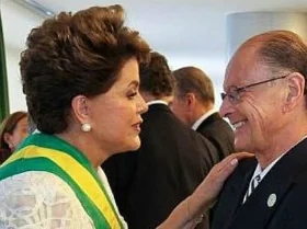 Dilma Roussef com Edir Macedo