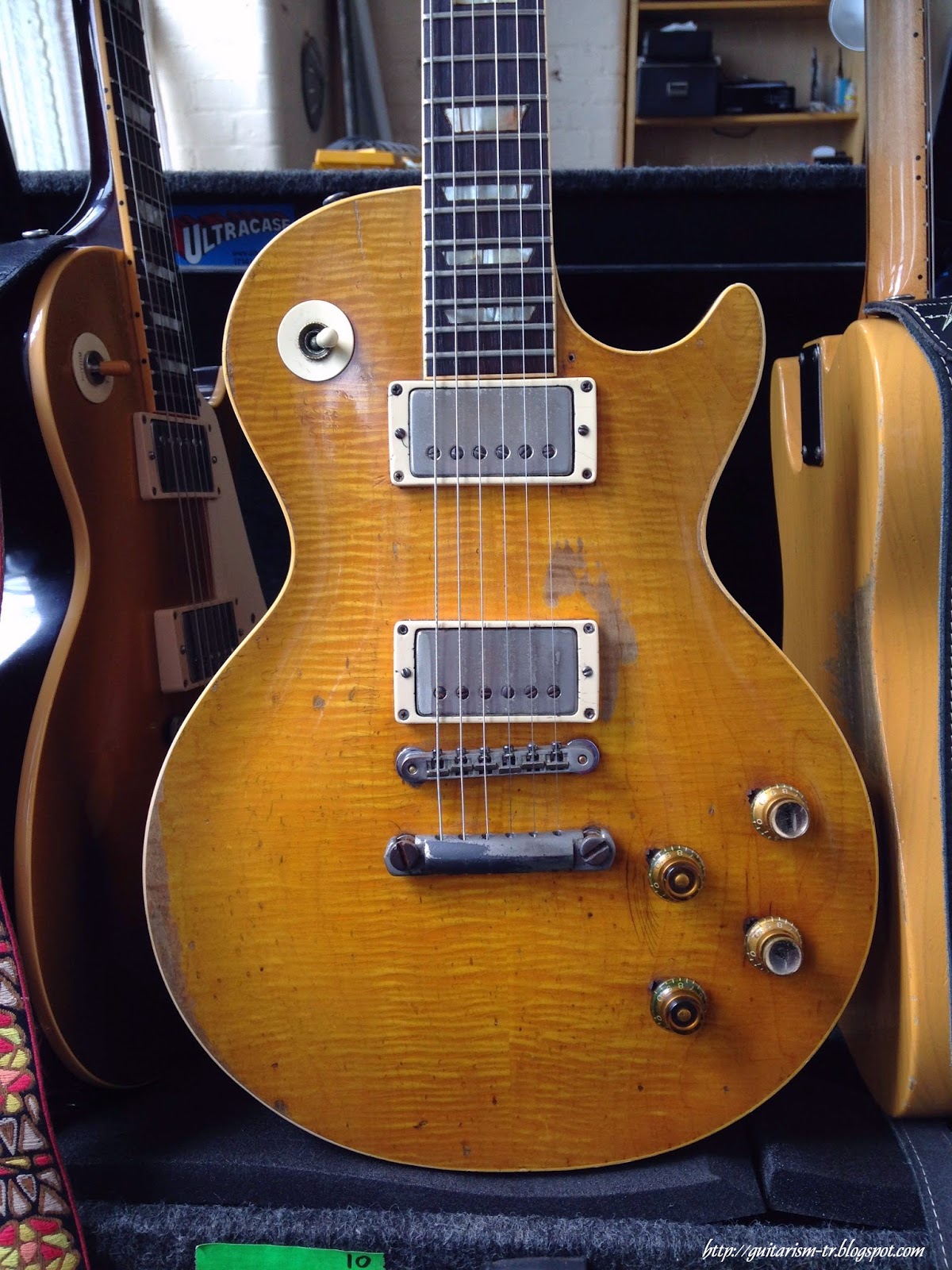 Greeny in the Hands of Kirk Hammett