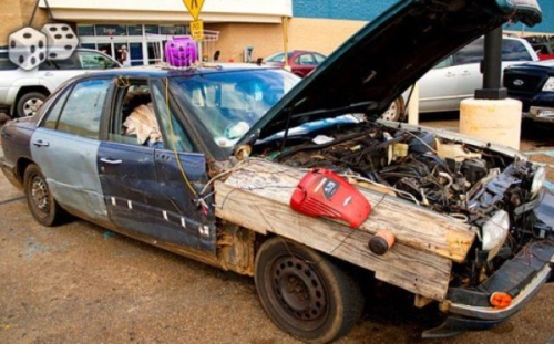 صورة سيارة عاملة حادثة Funny Car