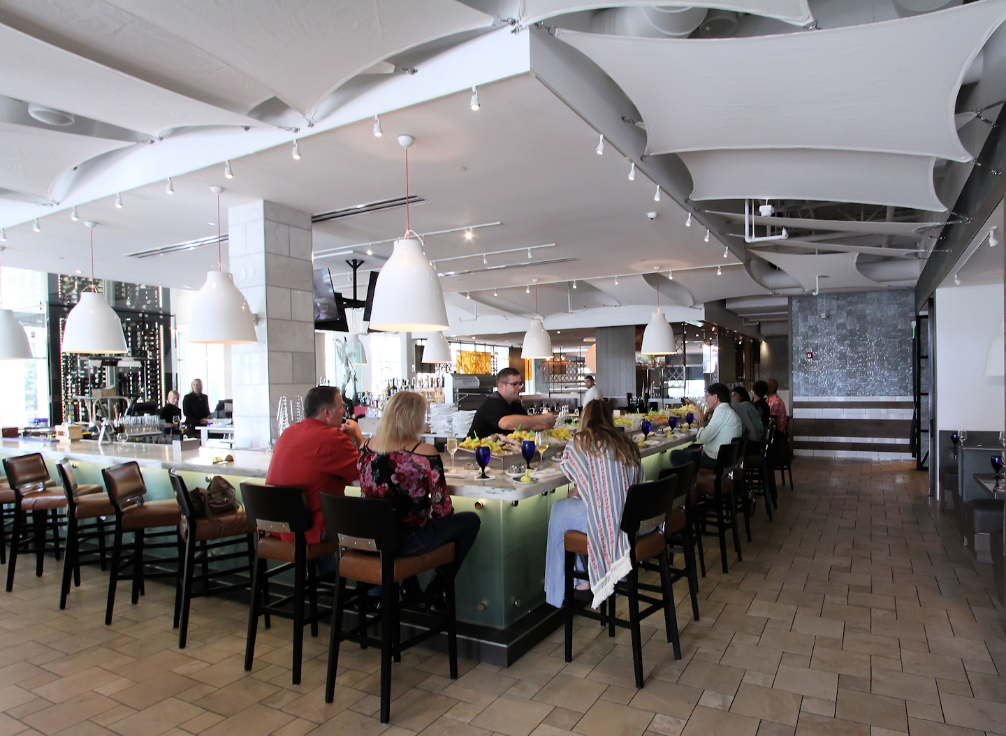 Southwest Florida Forks Oyster 101 at Sea Salt