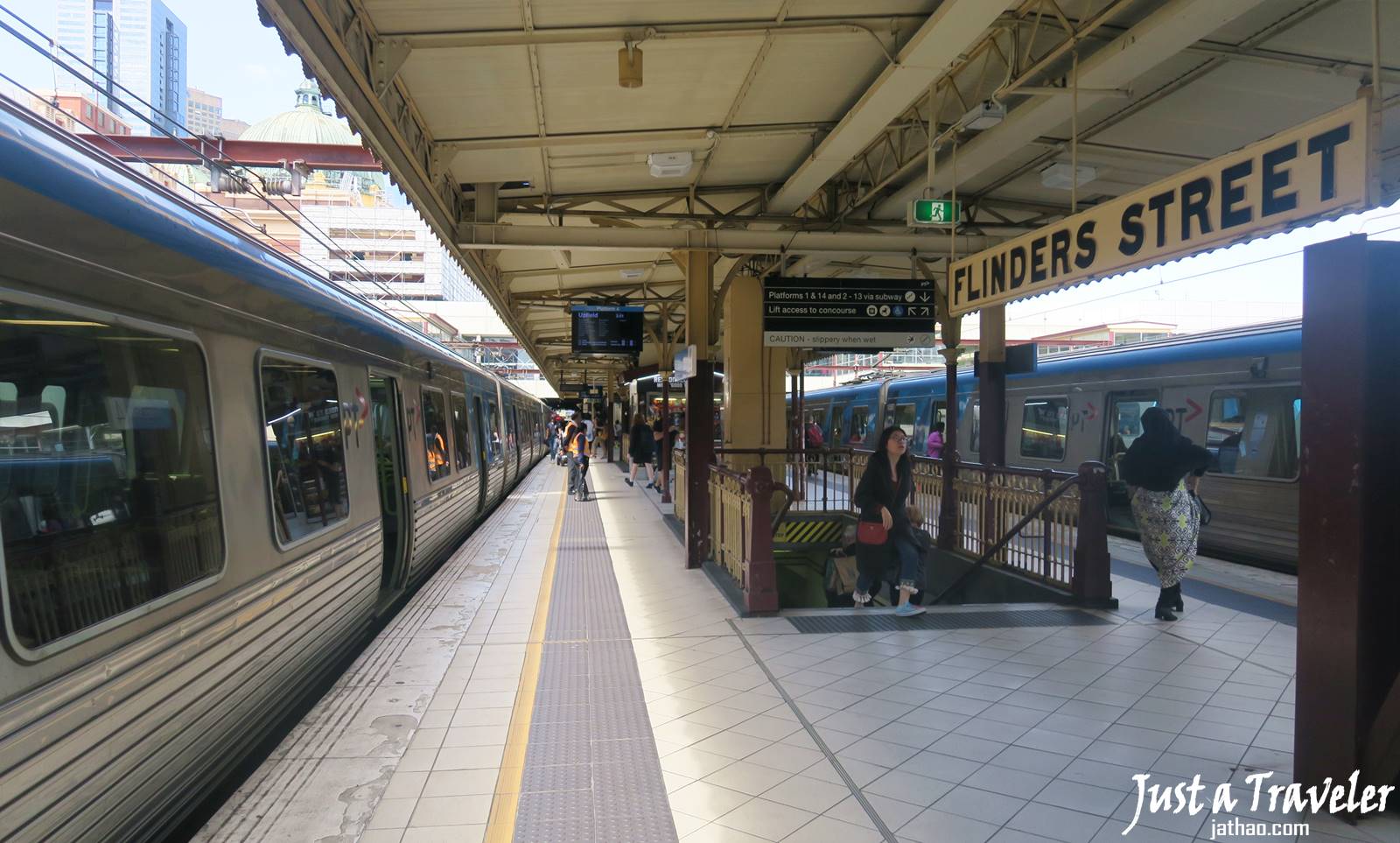 Melbourne Public Transport & Myki Card Guide