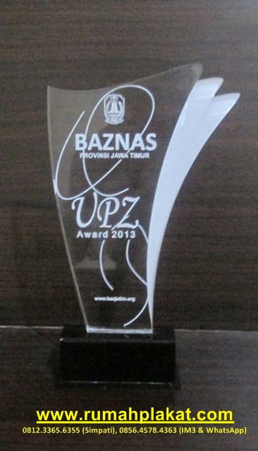 Download Contoh Desain Plakat Background | Blog Garuda Cyber