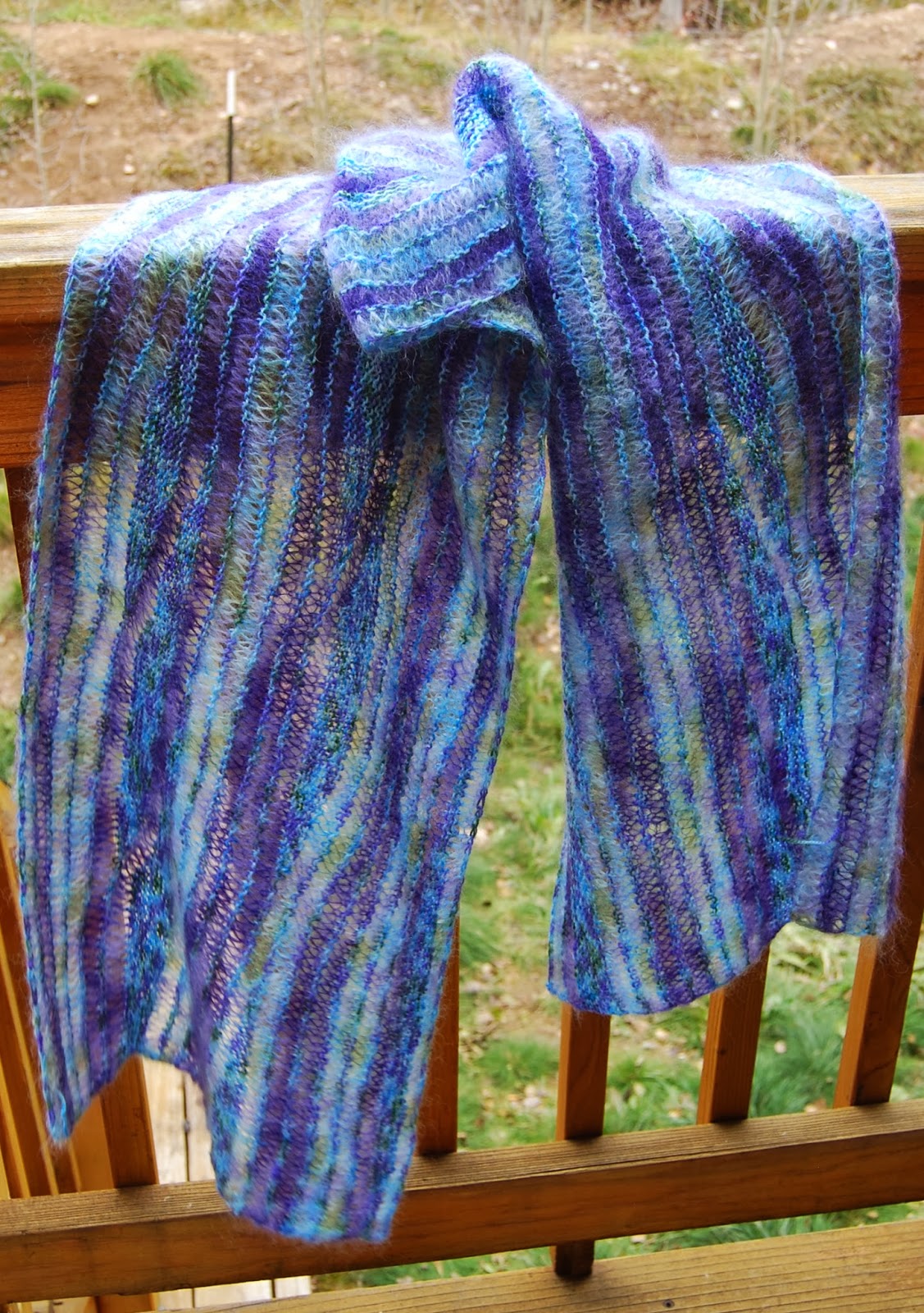 Swing Knits® “an innovative intertwining of yarn and art”