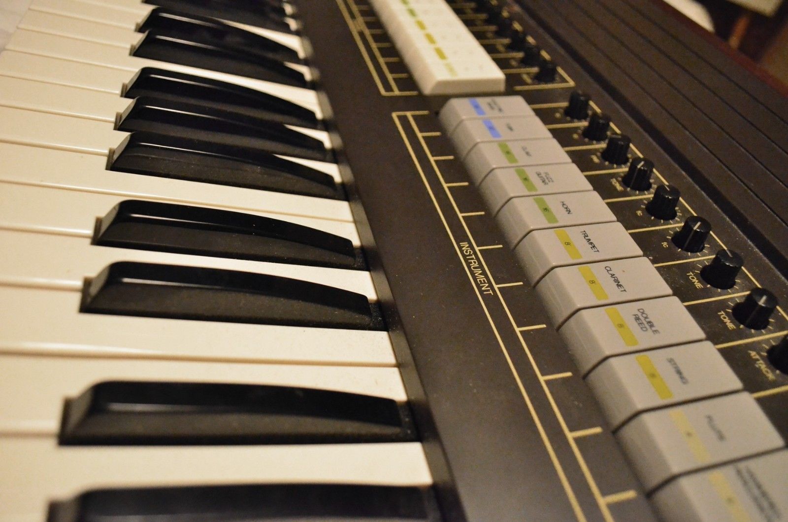 MATRIXSYNTH Sigma Analog Synthesizer w/ Midi & Pitchbend/Vibrato Mods