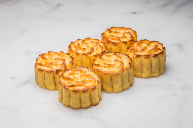 CELEBRATE CHINA’S MID-AUTUMN FESTIVAL WITH LIMITED EDITION MOON CAKES AT YAUATCHA CELEBRATE CHINA’S MID-AUTUMN FESTIVAL WITH LIMITED EDITION MOON CAKES AT YAUATCHA