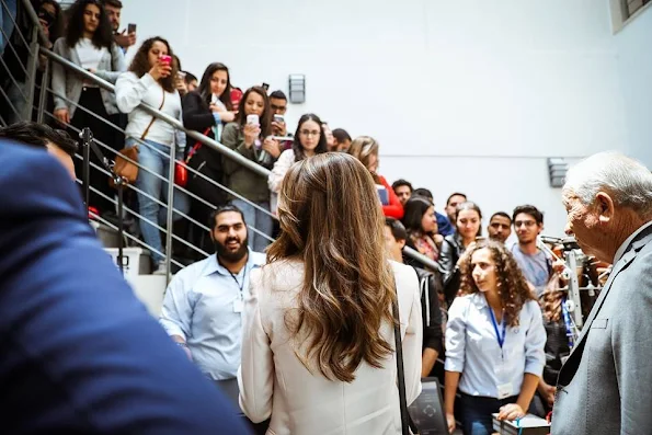 Queen Rania of Jordan visited the German Jordanian University’s (GJU) Madaba Campus 