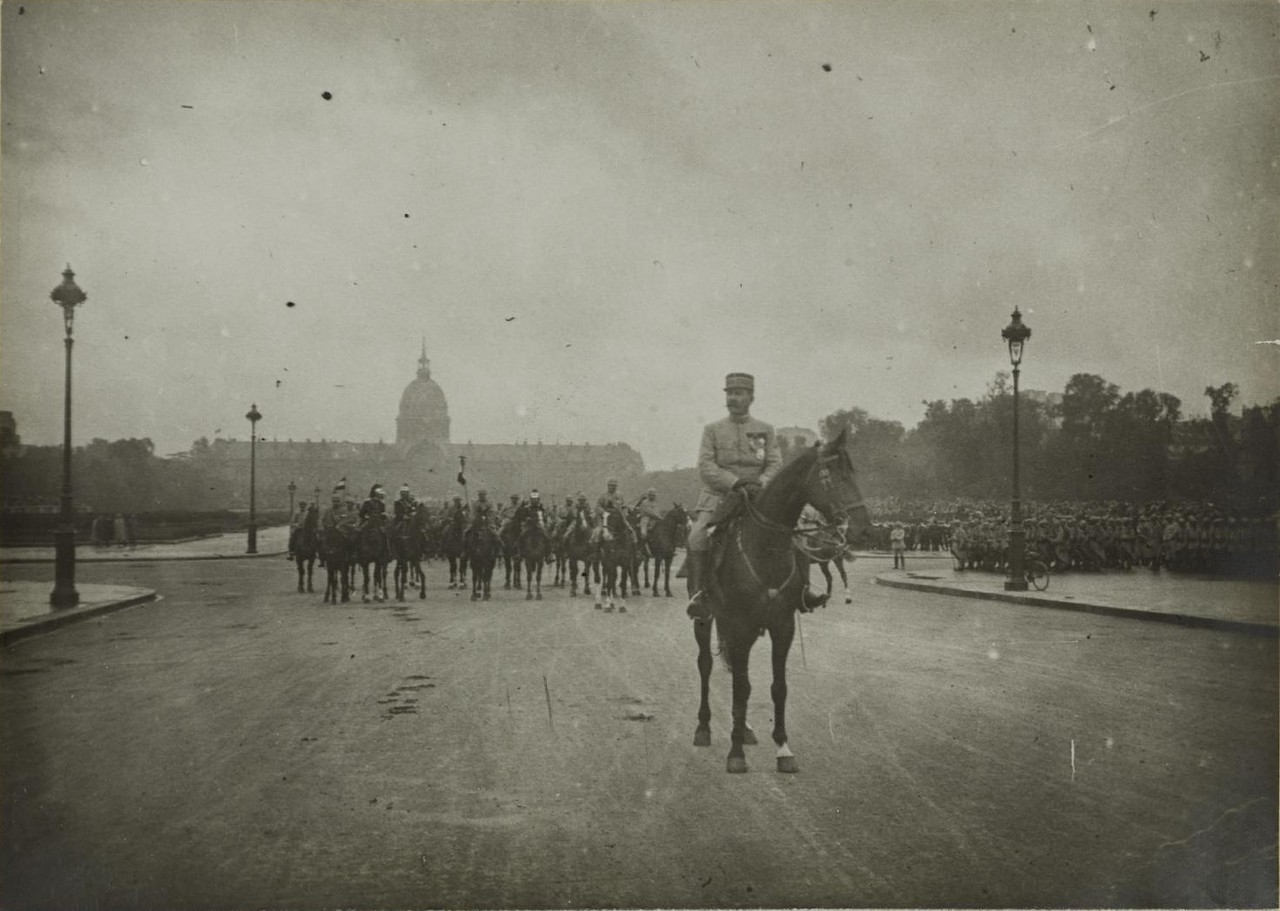 1914 1919 год. первая мировая война 1914-1919. париж фото 1915 года.