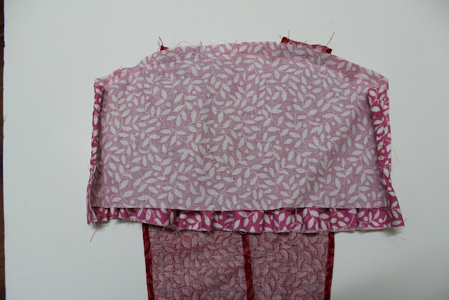 Cover with the inner layer of the bodice front