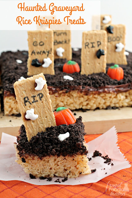 Whip up a 100% edible "graveyard" for Halloween this year with these easy to make Haunted Graveyard Rice Krispies Treats.