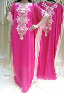 Model Kaftan Terbaru Para Artis Untuk Lebaran Tahun Ini Model Kaftan Terbaru Para Artis Untuk Lebaran Tahun Ini