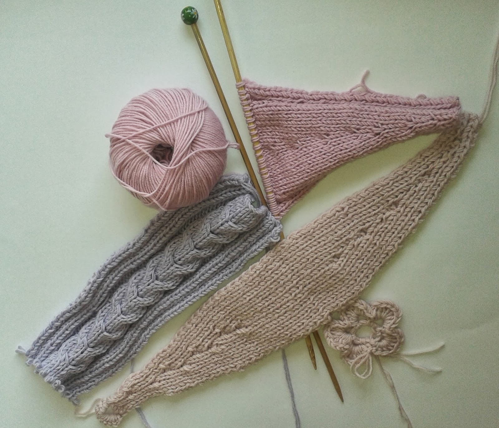 Country Maison : Happy Knitting Happy Colours