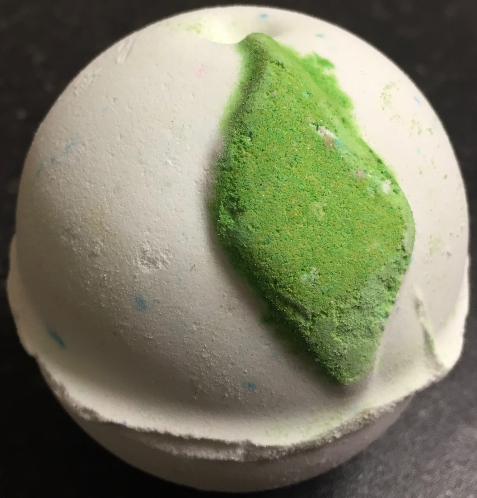 All Things Lush UK So White Bath Bomb (New 2016 Edition)