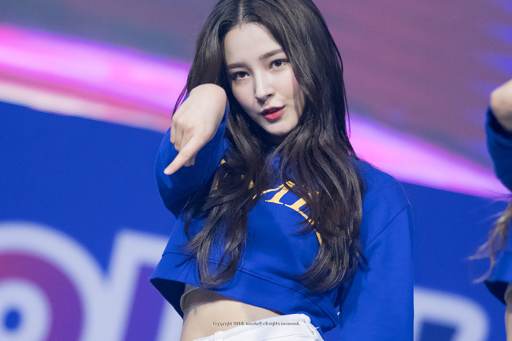 The most sexiest outfits of nancy momoland.