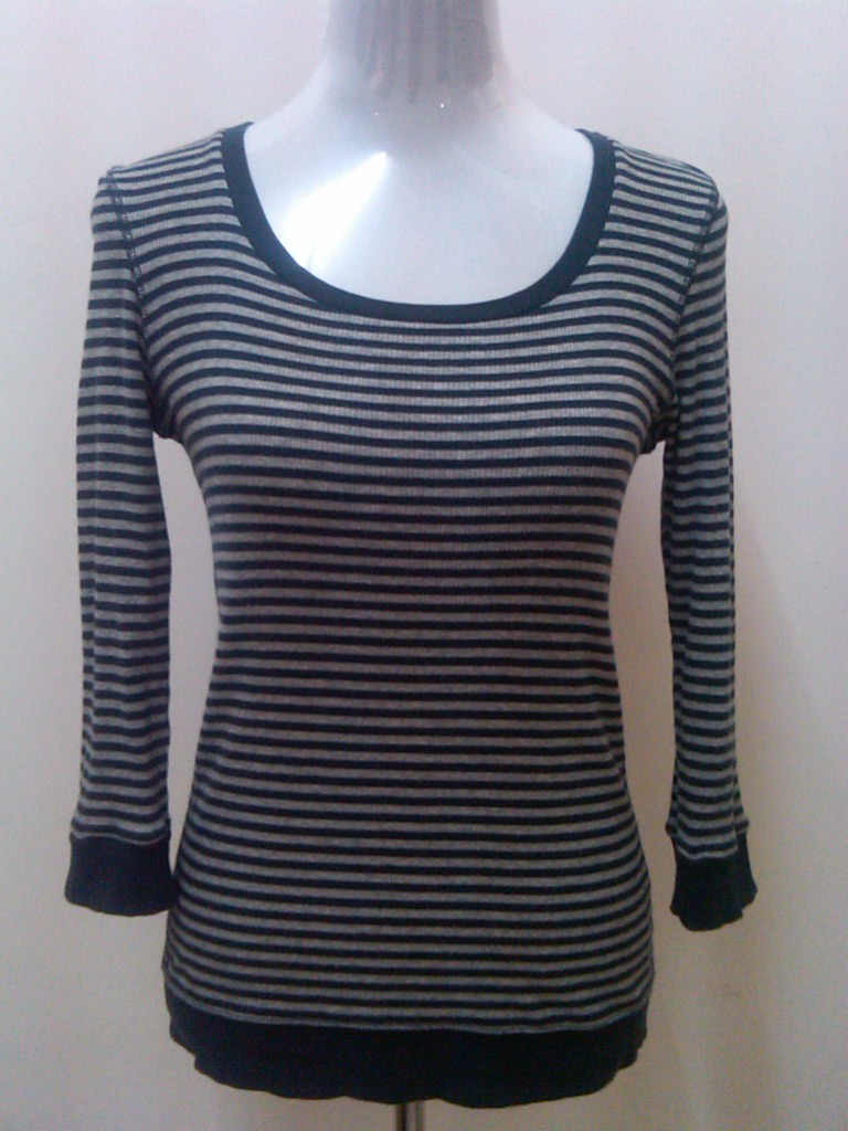 Affordable Branded Apparel: Uniqlo Grey Striped Top ~ RM15.00