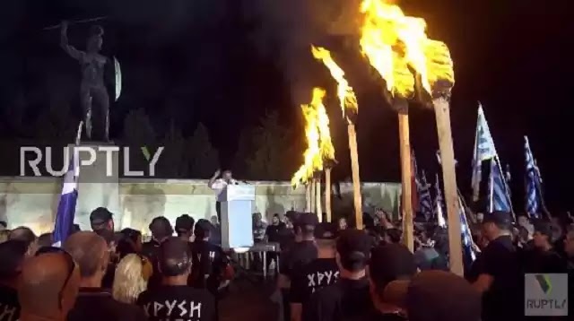 Δείτε το ρεπορτάζ του Russia Today από την τελετή Μνήμης Θερμοπυλών της Χρυσής Αυγής εκεί δεν ειναι "φασίστες"!- (Βίντεο)