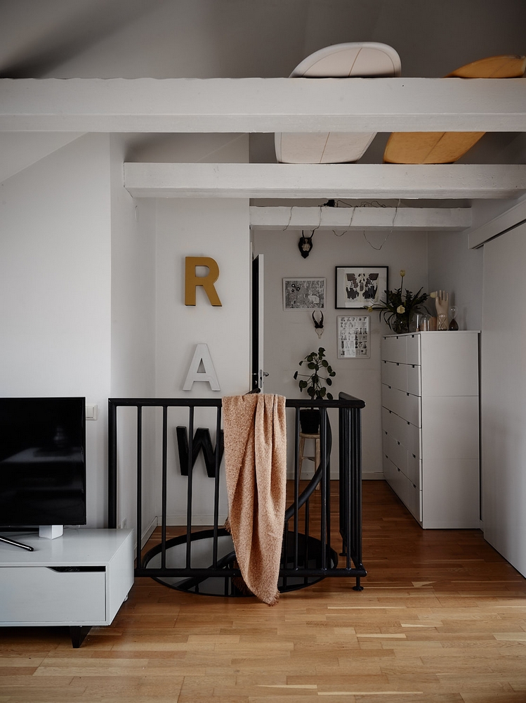 DEUX SALONS POUR UN DUPLEX