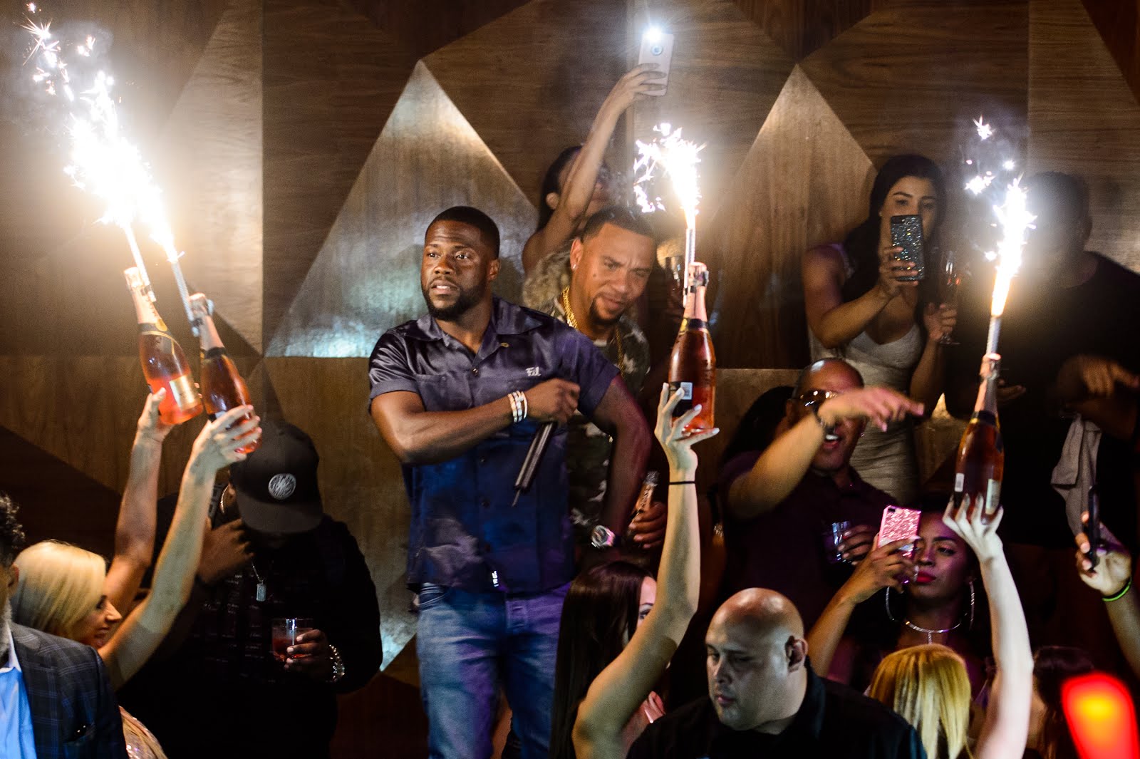 I Love Las Vegas Magazine&hellip;BLOG: WOW! Author/Actor/Comedian Kevin Hart