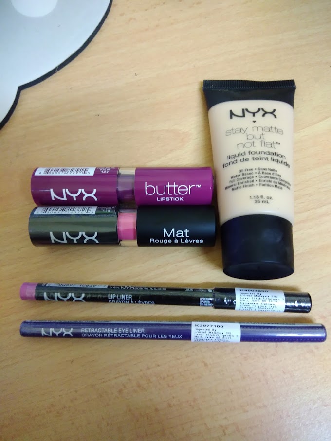 Lipstik Purple NYX  dari Surprise Box Lazada 