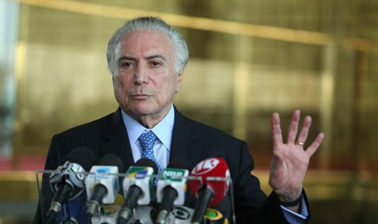 Temer vai disputar reeleição e já avisa a aliados