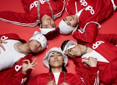 Big Bang o BigBang Foto de BigBang con vestimenta roja