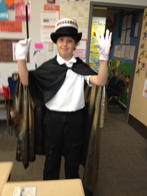 Mrs. Elliott's Second Grade Class: Vocabulary Parade Costumes