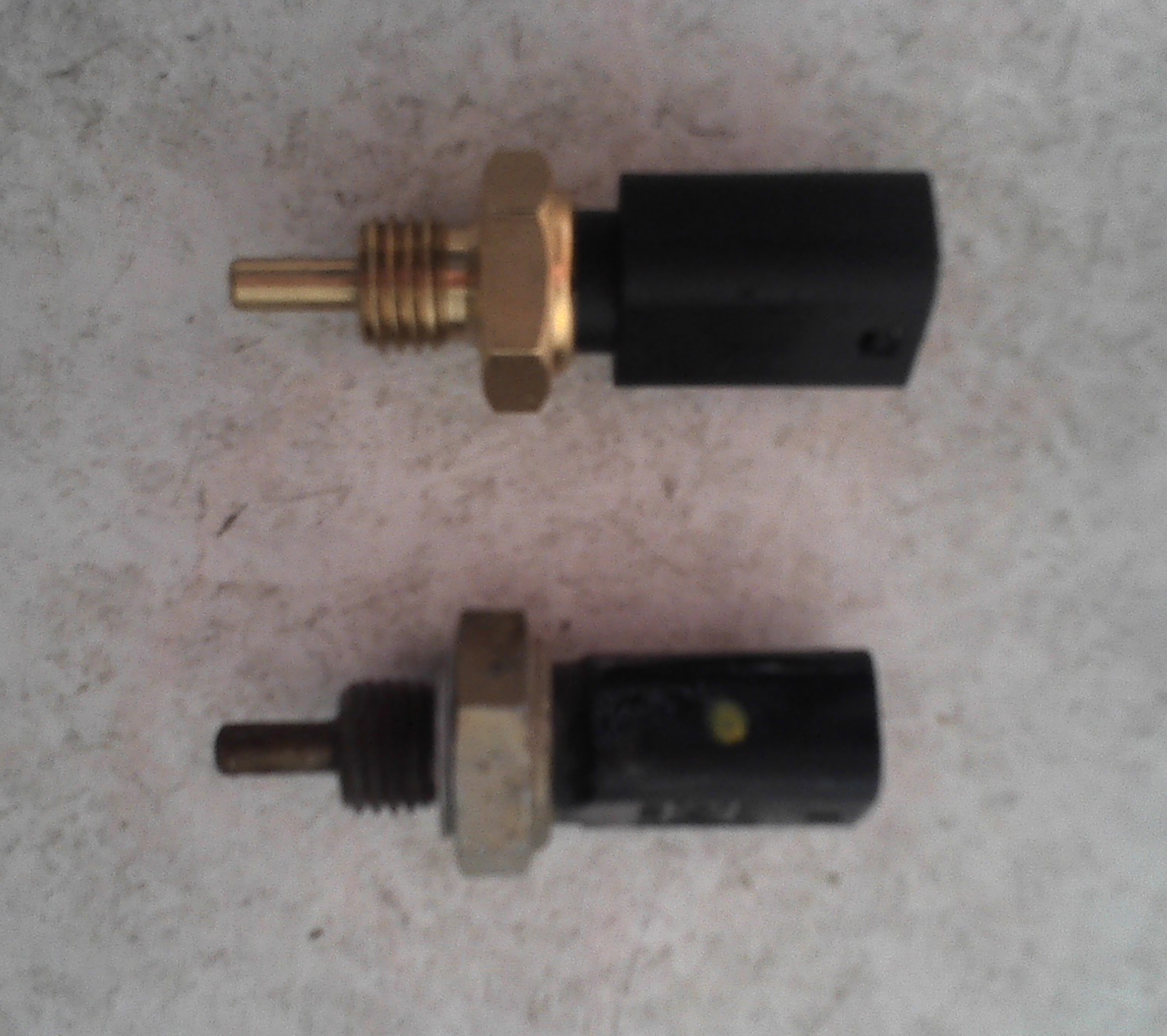 AutoBricos Sencillos Cambio Sensor Temperatura Renault Clio