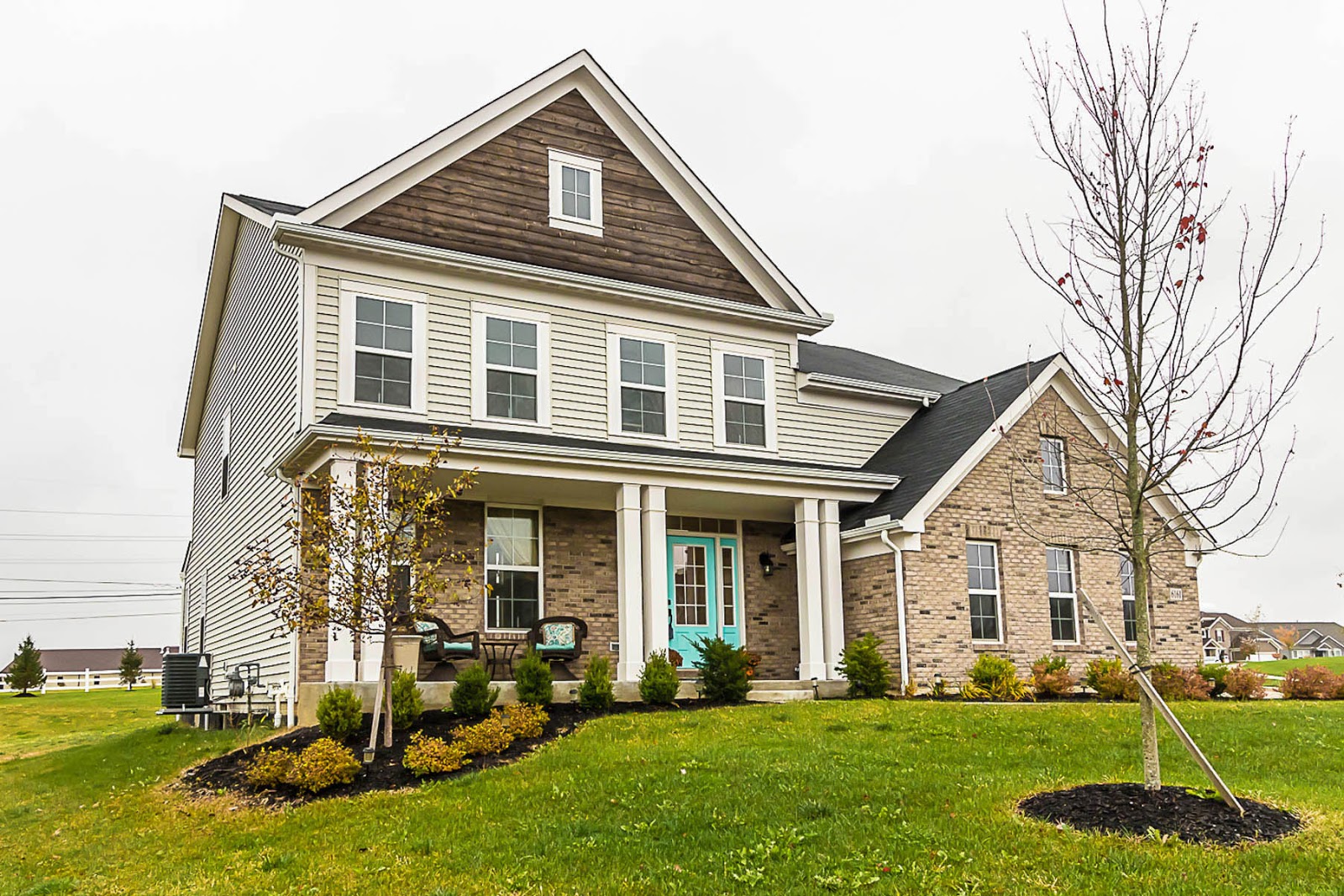 NEW LISTING IN CANAL WINCHESTER! Real Estate Updates with DeLena Ciamacco