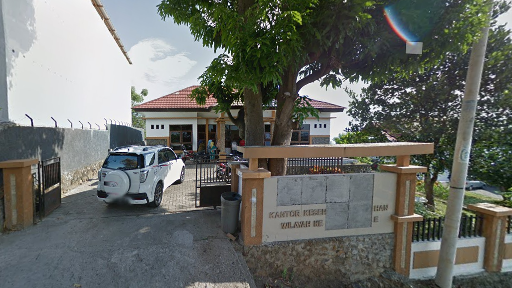 KKP Kantor Kesehatan Pelabuhan Kelas I Makassar Wilker Parepare Alamat: Jl. Pemuda, Tiro Sompe, Bacukiki Bar, Kota Parepare, Sulawesi Selatan