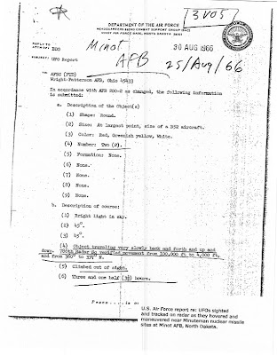 UFO Report Minot AFB 8-25-1966 (Pg 1)