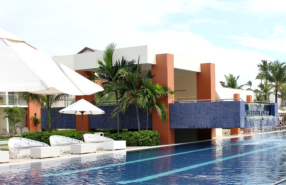 Punta Cana Breathless Resort Party Pool Punta Cana Breathless Resort
