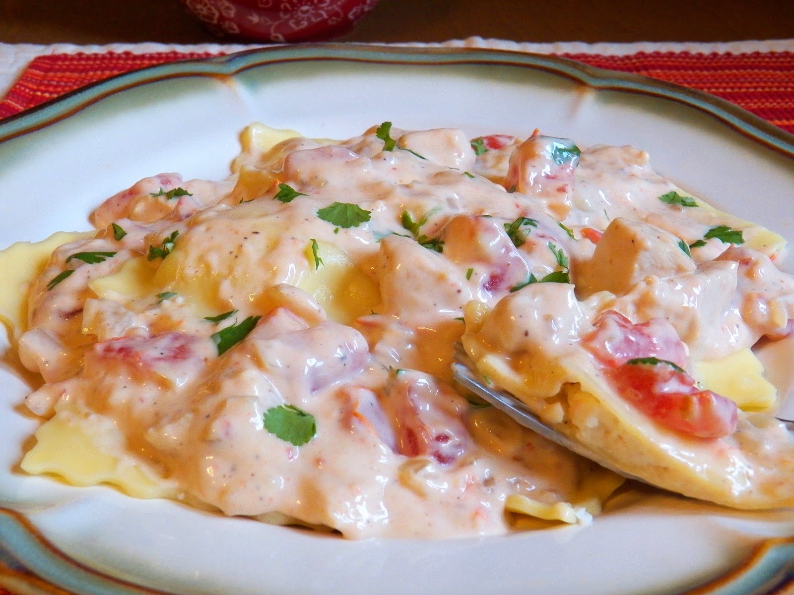RAVIOLI WITH CHICKEN AND JERK ALFREDO SAUCE In Good Flavor Great Recipes Great Taste
