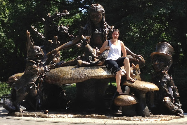 Central Park Alice in Wonderland Statue, NY