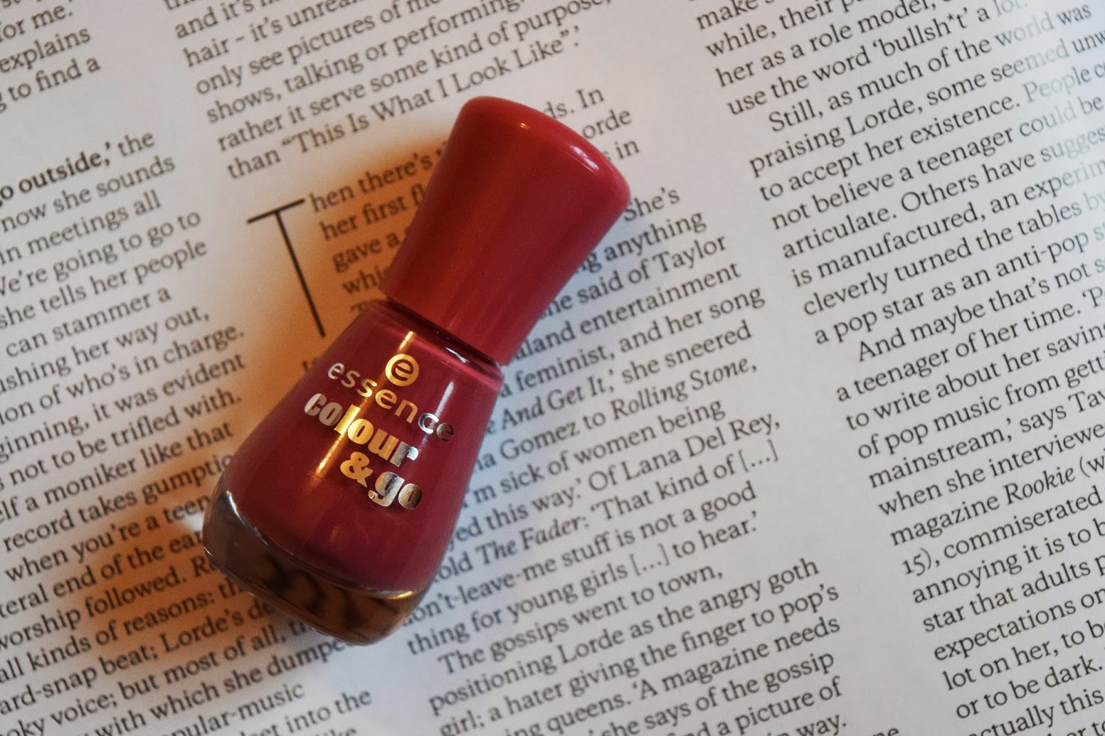 ESSENCE NAIL VARNISH IN SHADE ENGLISH ROSE GraceBee