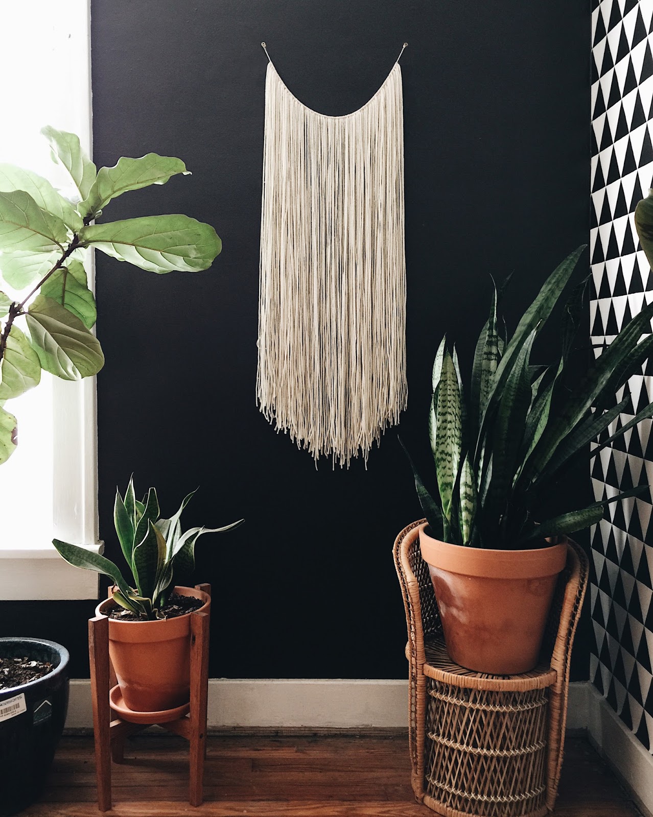 DIY yarn wall hanging