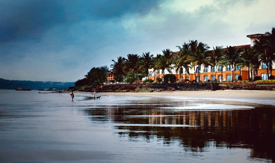 Goa-Marriott-Resort, famous-luxury-hotel-and-resort-in-goa